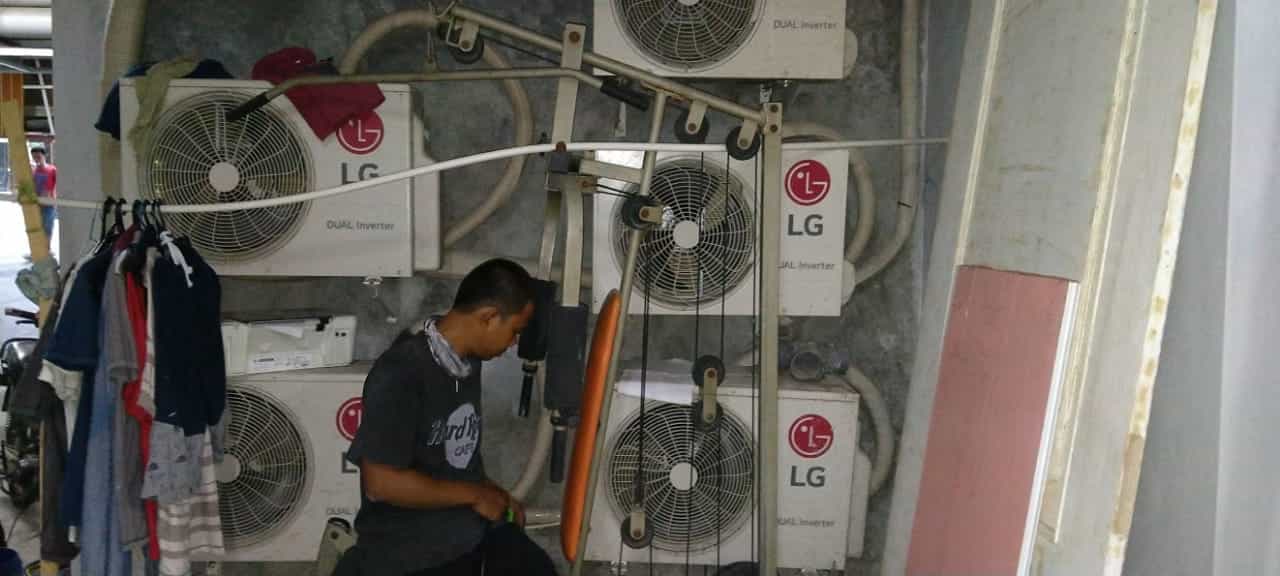 Service AC Jakarta Timur - Pekerjaan 3